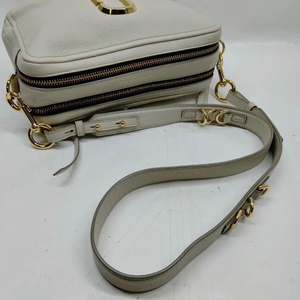 SOLD Authentic MARC JACOBS  Crossbody Bag Leather - Picture 7 of 16